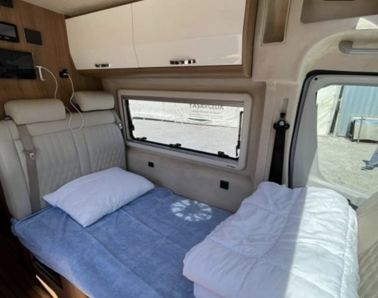 Istanbul 4-Person Motorhome | 2025 Fully Equipped Caravan — photo 5