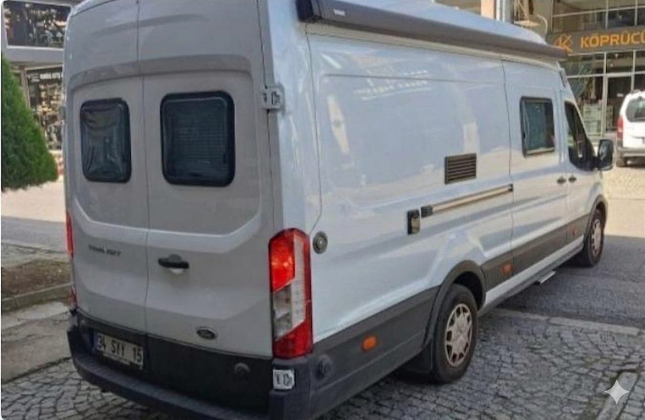 Pamukkale 4-Person Motorhome | Istanbul Caravan Rental — photo 1