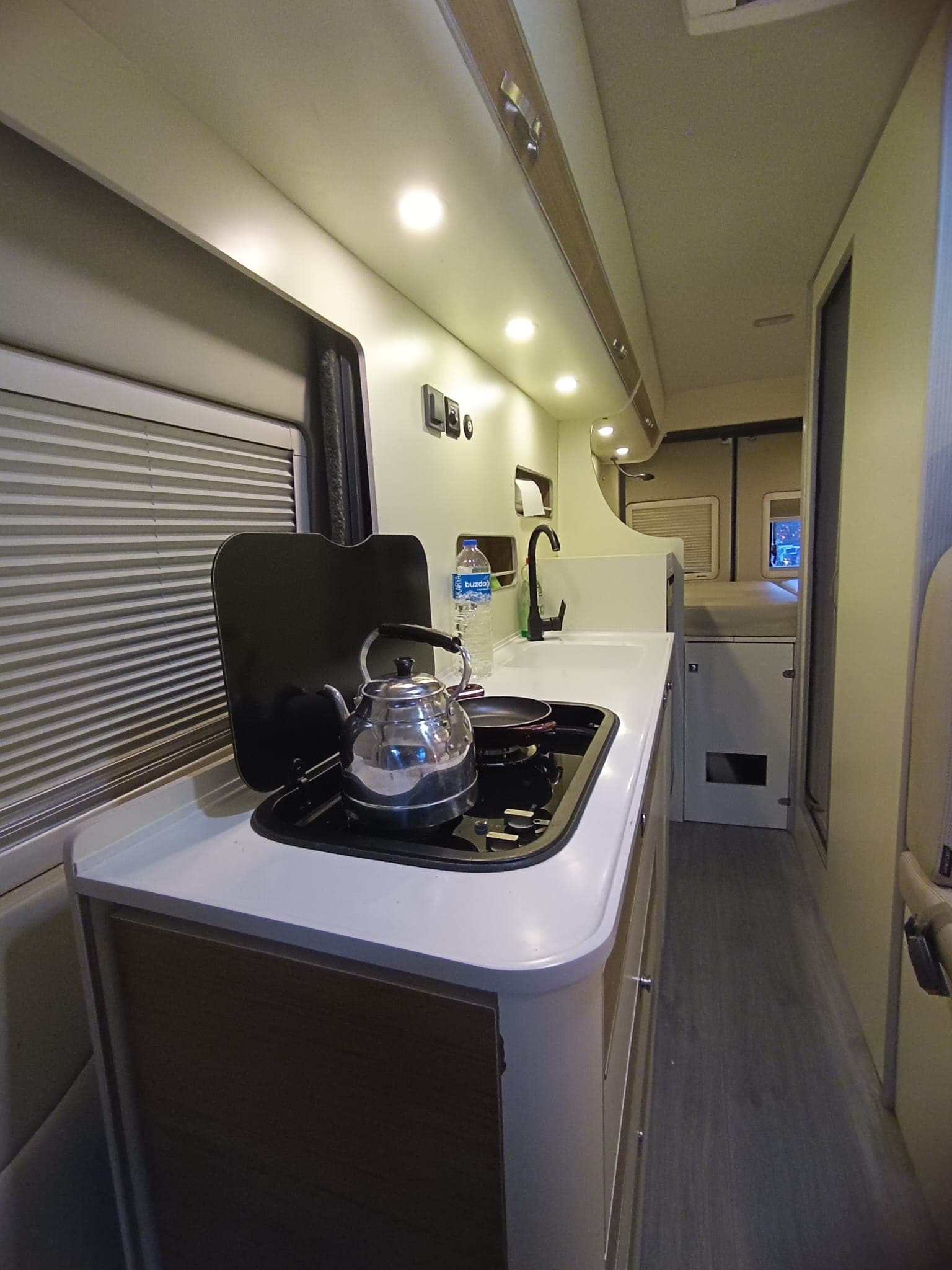 Pamukkale 4-Person Motorhome | Istanbul Caravan Rental — photo 5