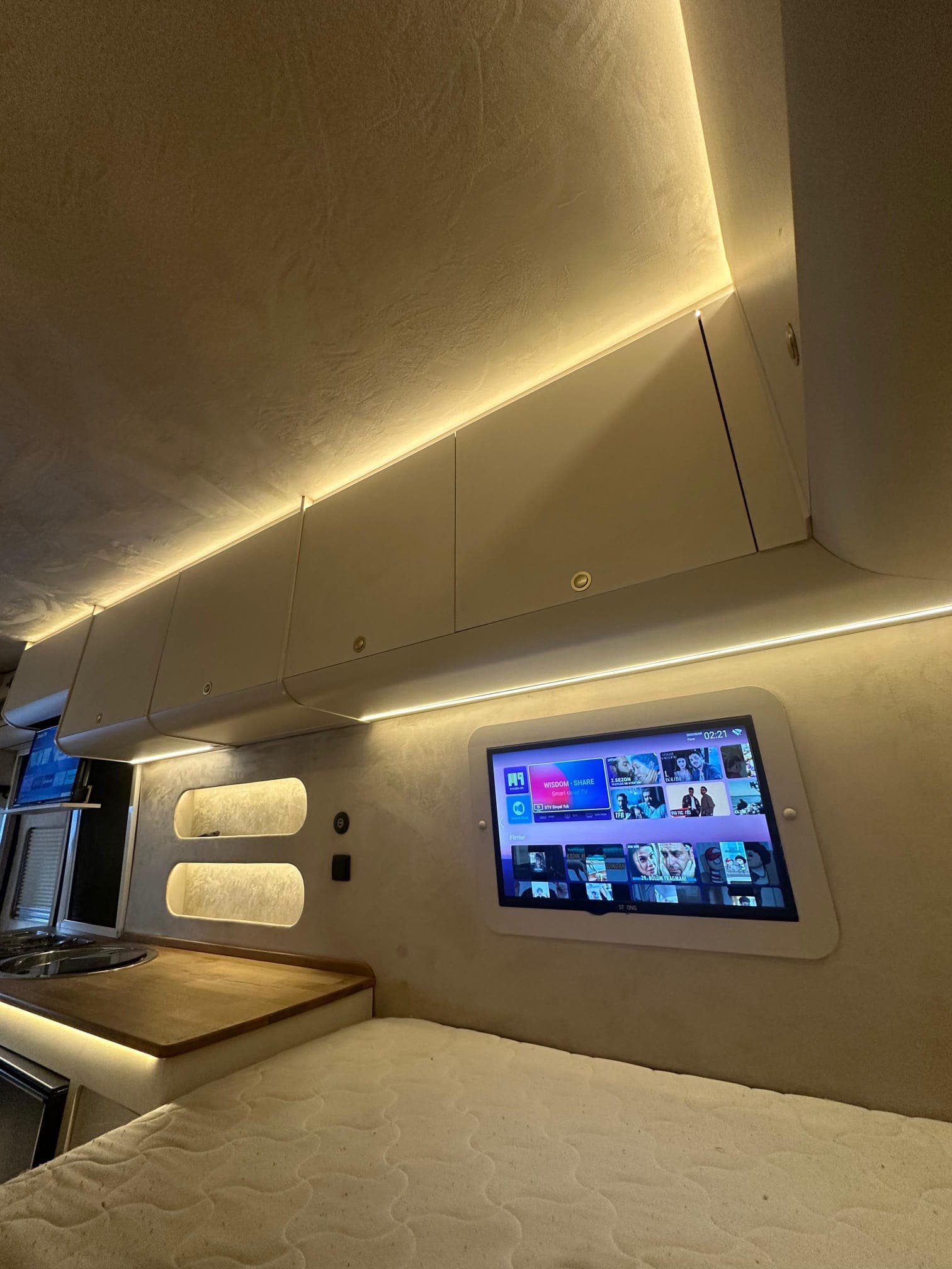 Apollo 4-Person Motorhome for Rent – Istanbul — photo 5