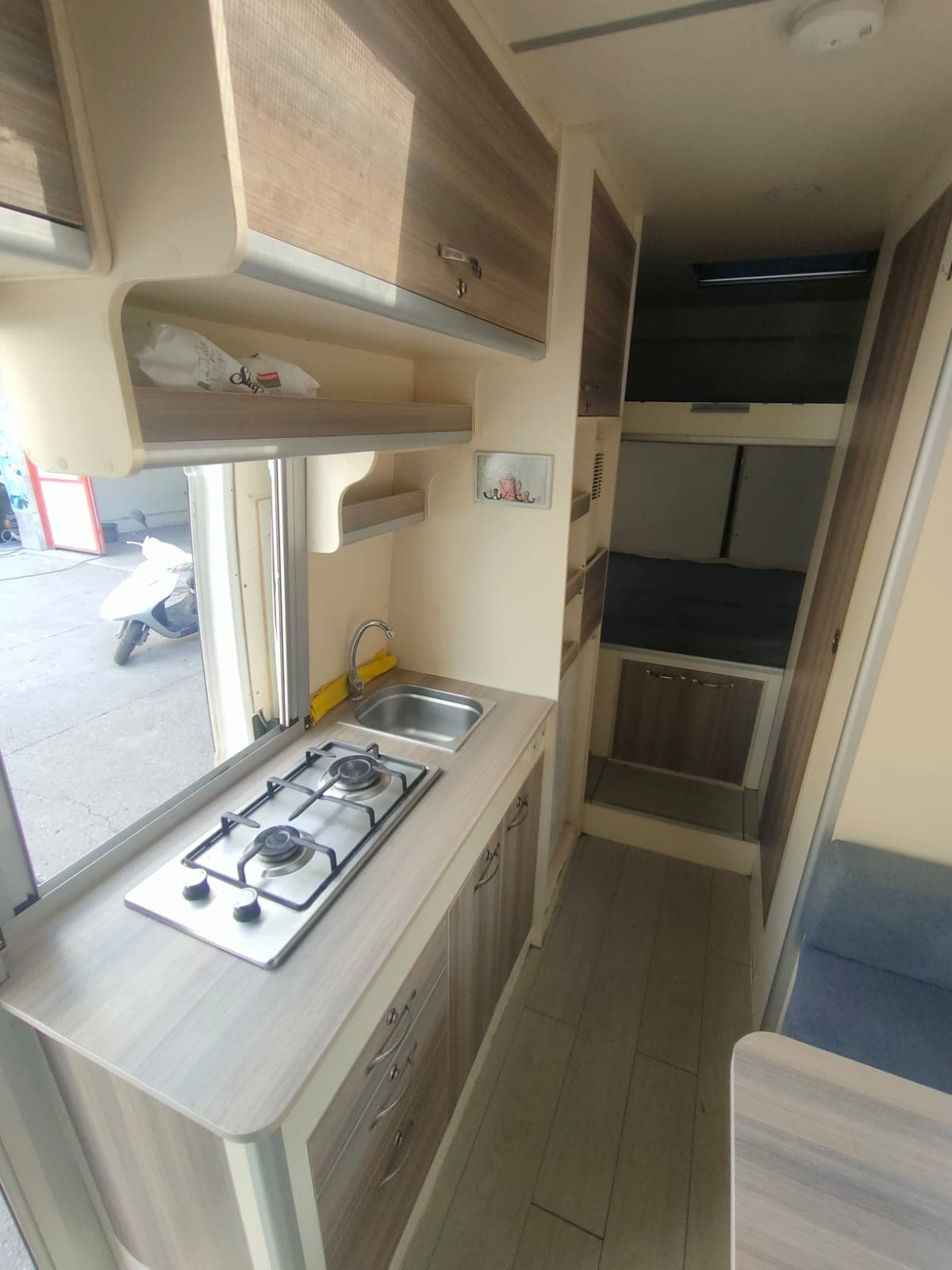 Family Luxury Motorhome for 4 | Istanbul — photo 2