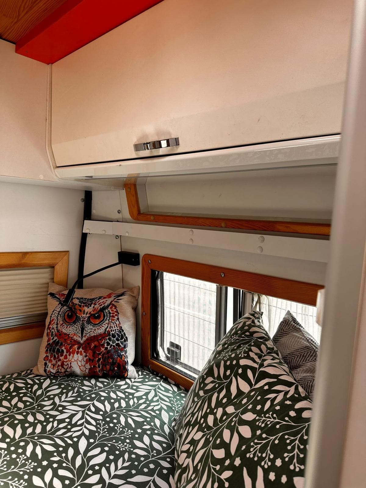 REVERIE 4-PERSON CARAVAN — photo 2
